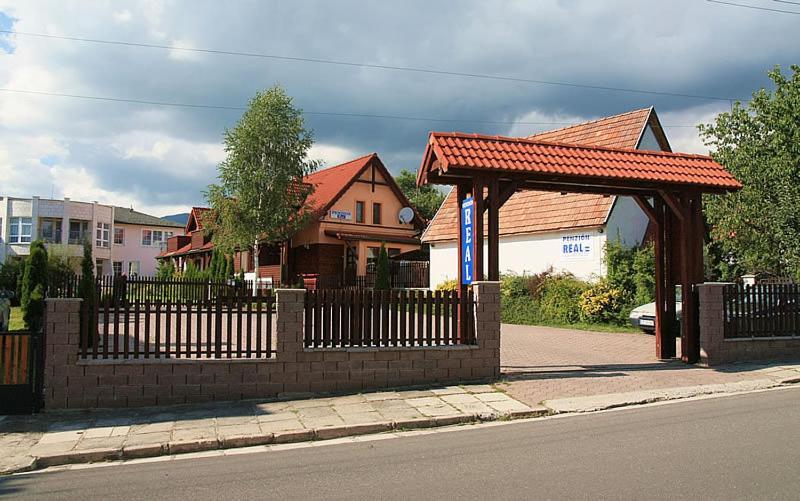 Penzion Real Ziar Bagian luar foto
